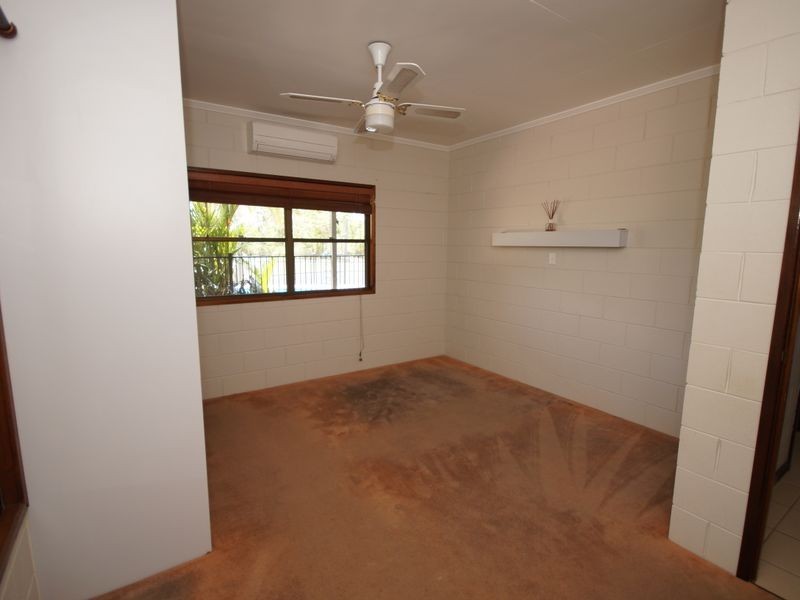 19 Casuarina Street, Tully Heads QLD 4854