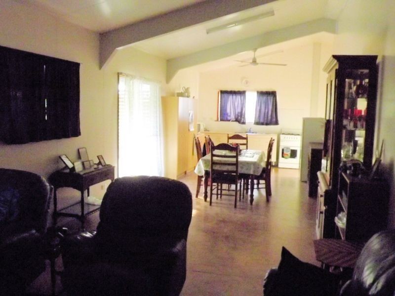 13 Amanda Crescent, Tully Heads QLD 4854