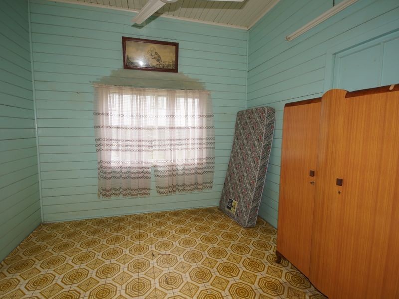 6 Curtis Street, Tully QLD 4854