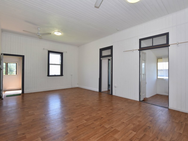 8 Mars Street, Tully QLD 4854