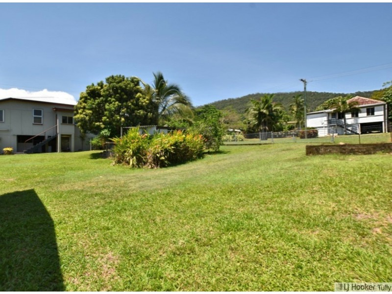 8 Mars Street, Tully QLD 4854
