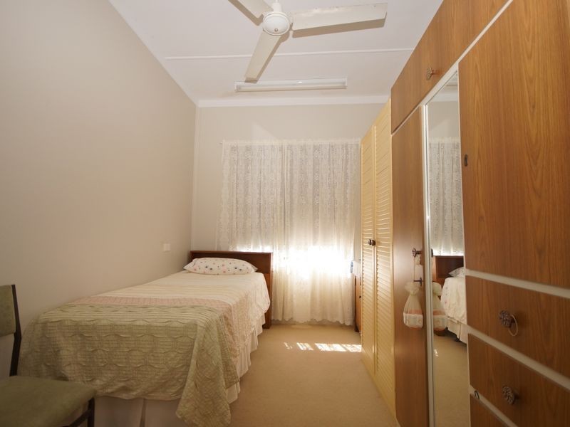 26 Glasgow, El Arish QLD 4855