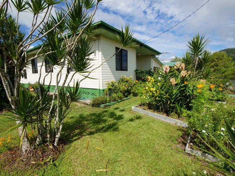26 Glasgow, El Arish QLD 4855