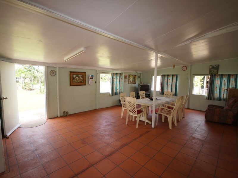 26 Glasgow, El Arish QLD 4855