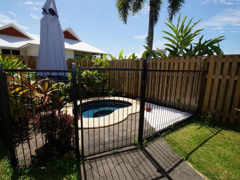17/10-14 Poinciana Bvd, Cardwell QLD 4849