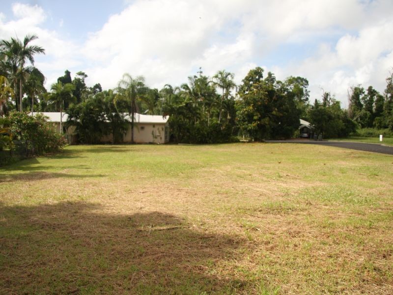 15 Kent Close, Mission Beach QLD 4852