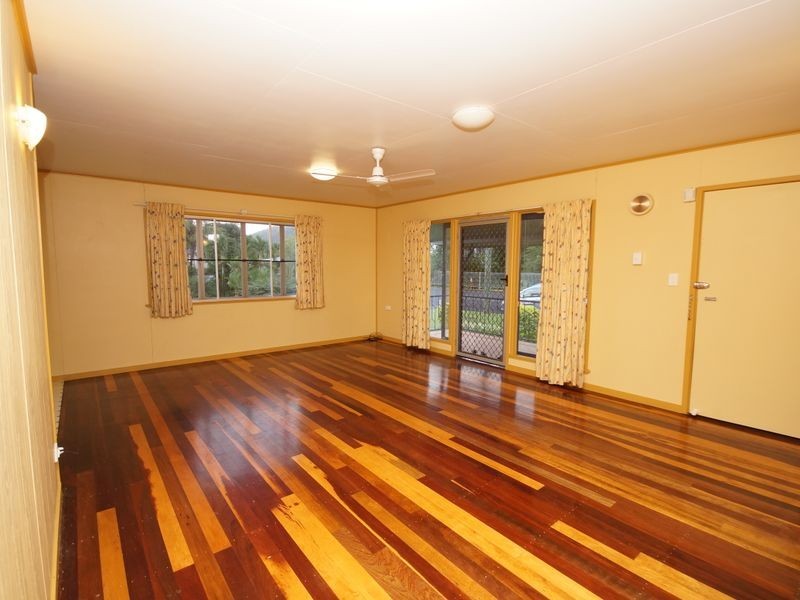 4 Cairns Street, Tully QLD 4854
