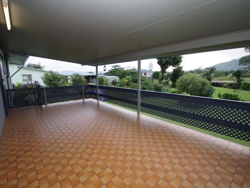 4 Cairns Street, Tully QLD 4854