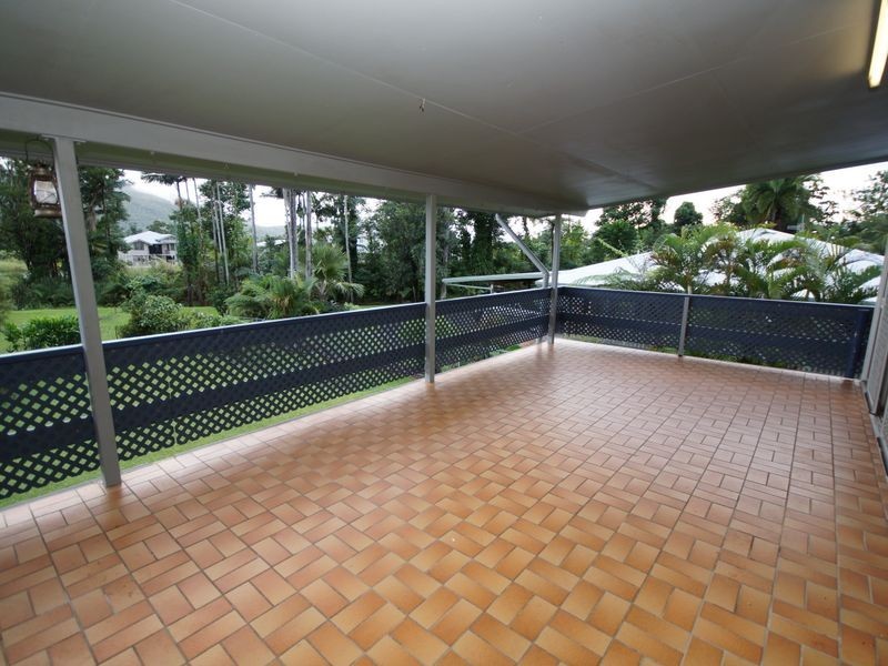 4 Cairns Street, Tully QLD 4854