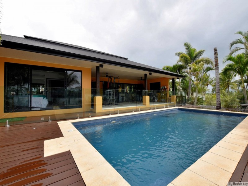 18 Royal Palm Avenue, Cardwell QLD 4849