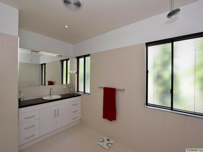 18 Royal Palm Avenue, Cardwell QLD 4849