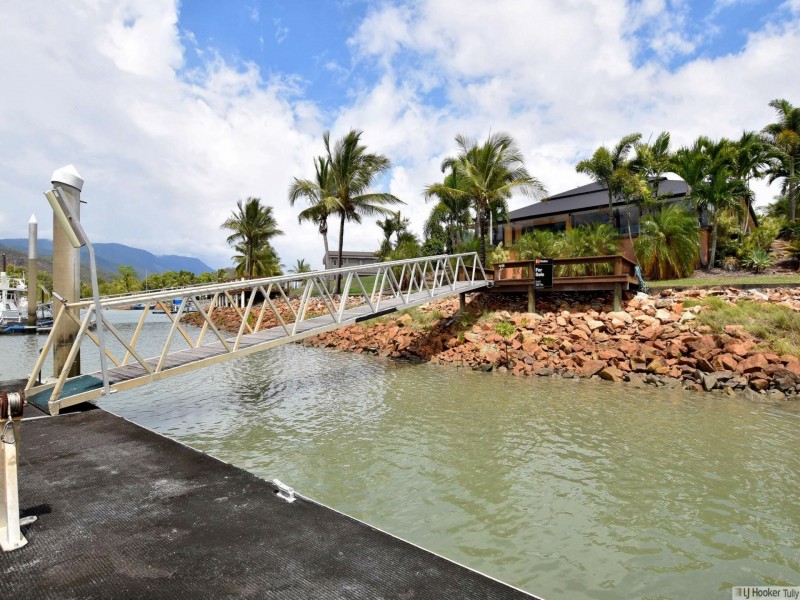 18 Royal Palm Avenue, Cardwell QLD 4849