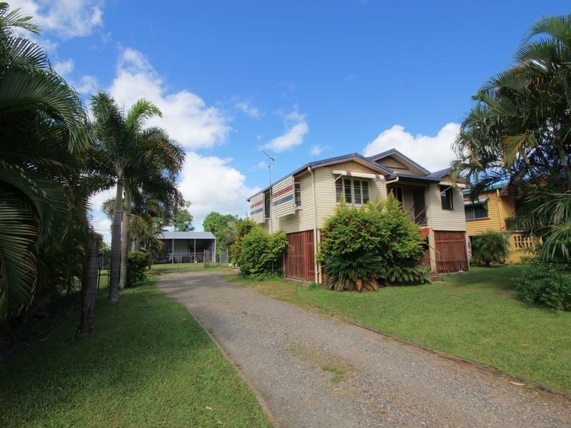 11 Trower Street, Tully QLD 4854