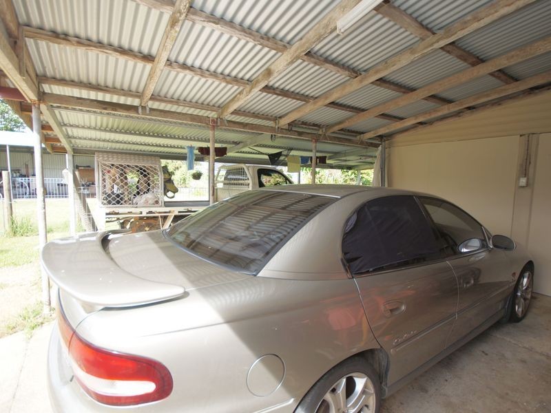 11 Trower Street, Tully QLD 4854