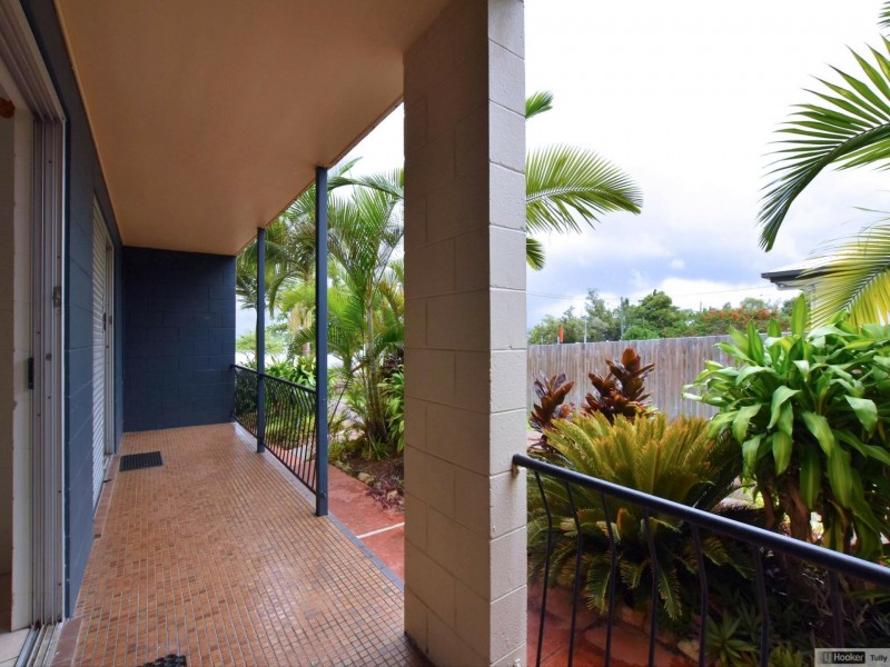 2/25 Victoria Street, Cardwell QLD 4849