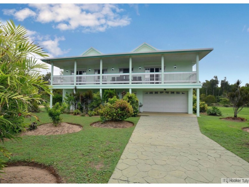 67 Taylor Street, Tully Heads QLD 4854