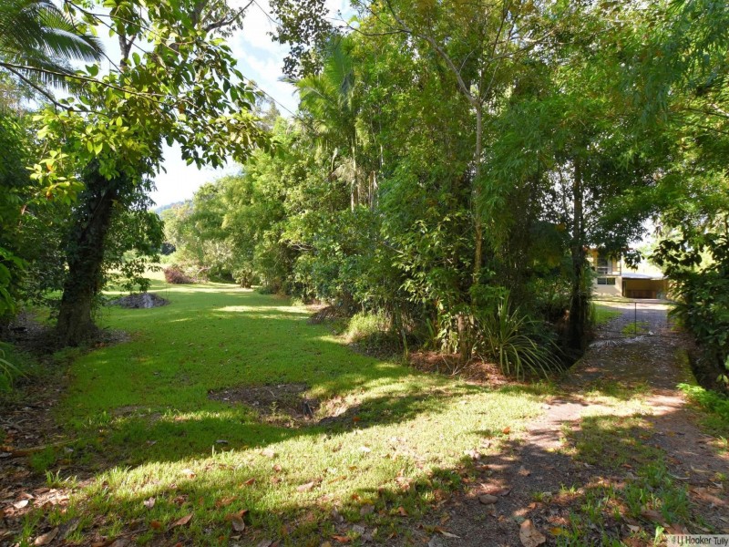 6 Lloyd Bell Road, Merryburn QLD 4854