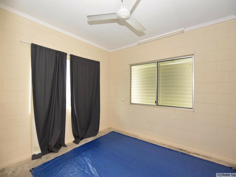 31 Taylor Street, Tully Heads QLD 4854