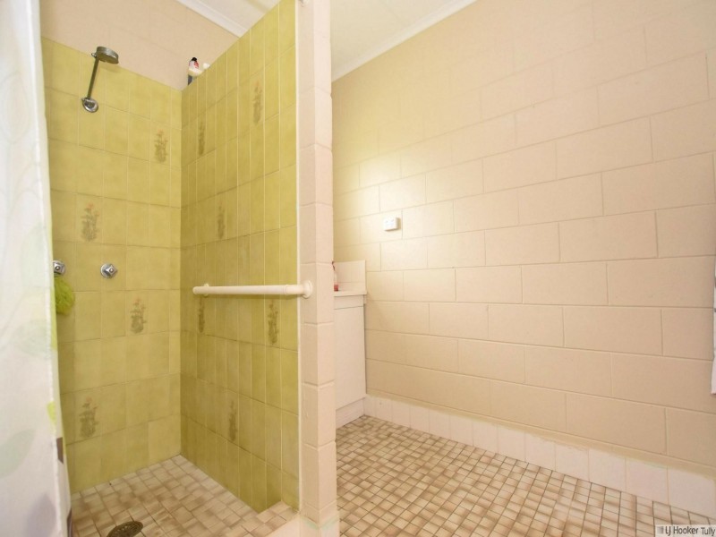 31 Taylor Street, Tully Heads QLD 4854