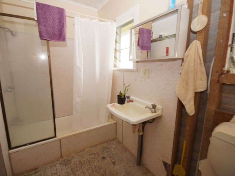 54 Kinjun Road, Tully QLD 4854