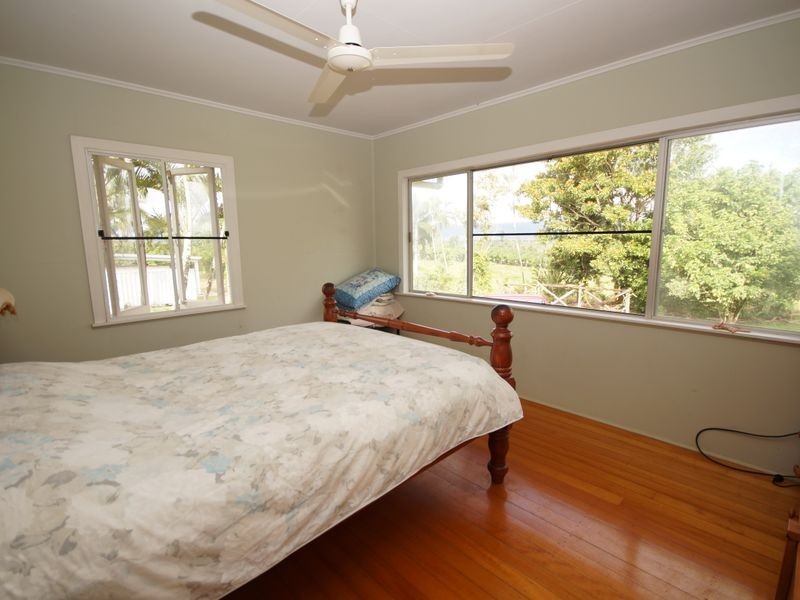 54 Kinjun Road, Tully QLD 4854