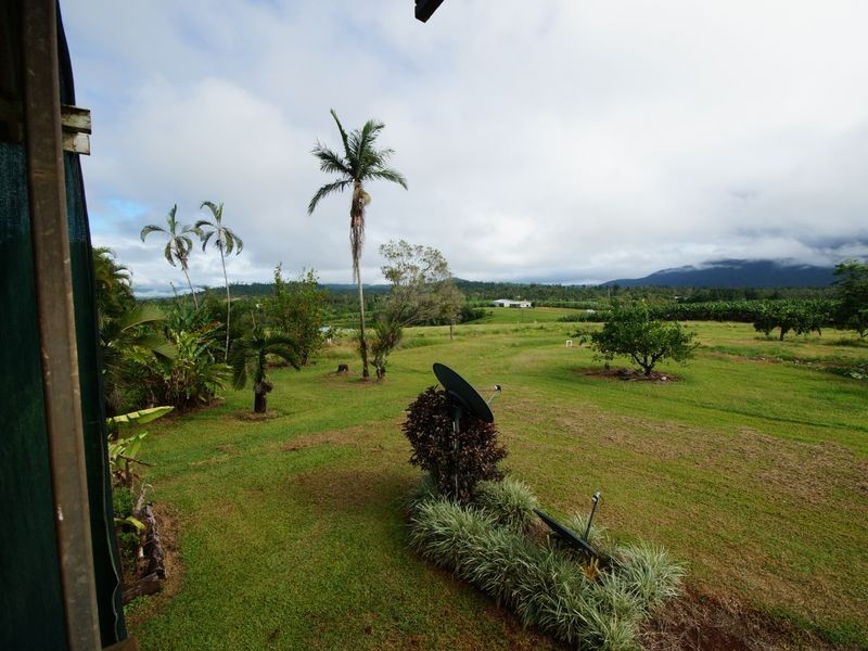 54 Kinjun Road, Tully QLD 4854