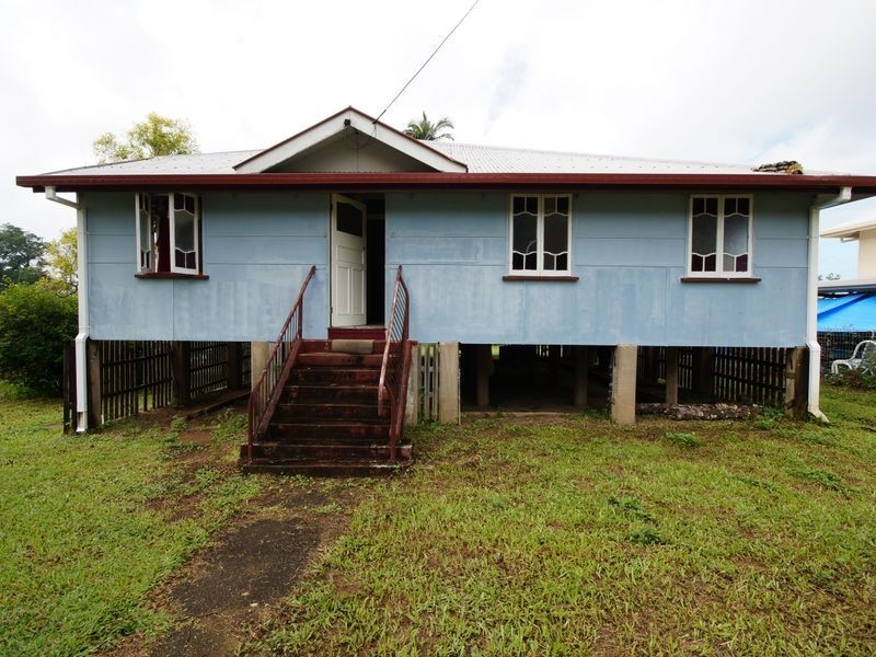 27 McQuillen Street, Tully QLD 4854