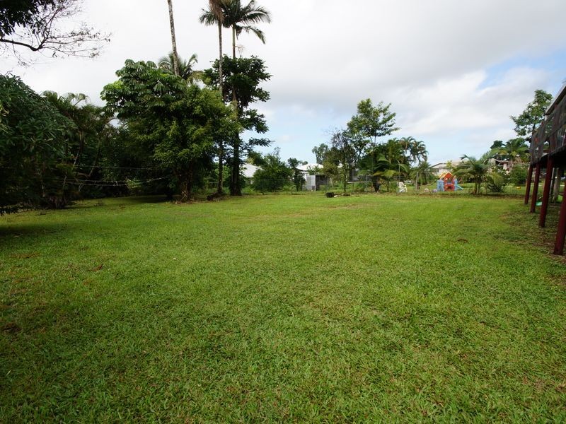 27 McQuillen Street, Tully QLD 4854