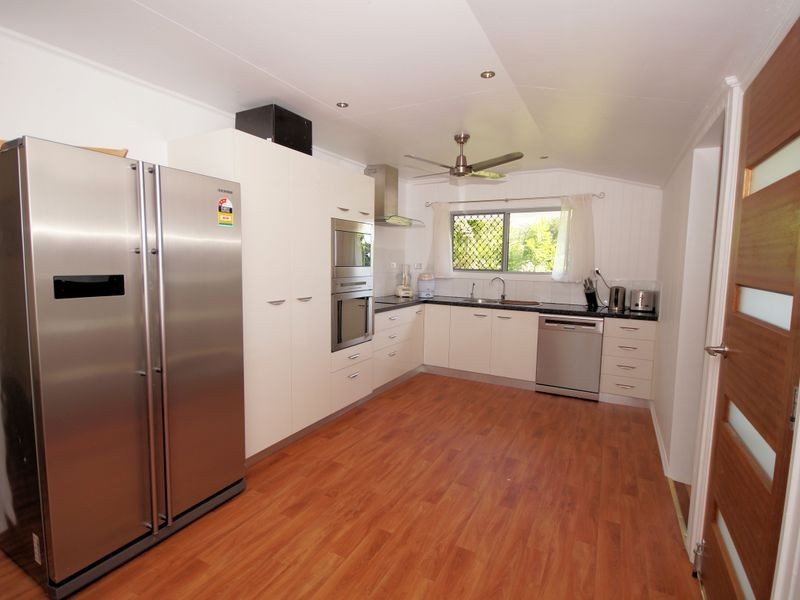 6 Blackman Street, Tully QLD 4854
