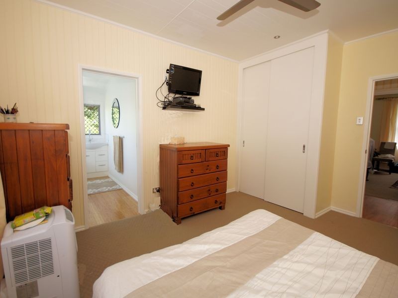 6 Blackman Street, Tully QLD 4854