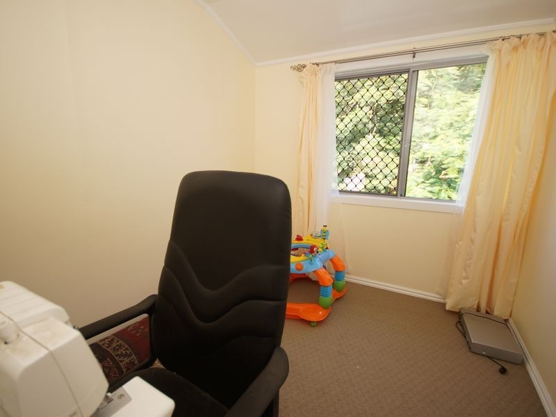 6 Blackman Street, Tully QLD 4854