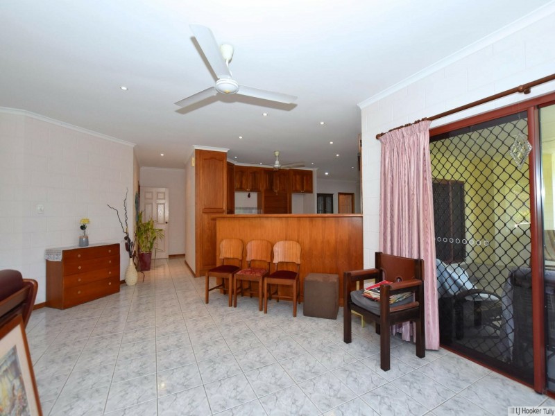 16 Pease Street, Tully QLD 4854