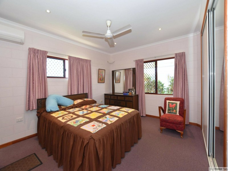 16 Pease Street, Tully QLD 4854