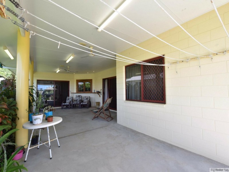 16 Pease Street, Tully QLD 4854