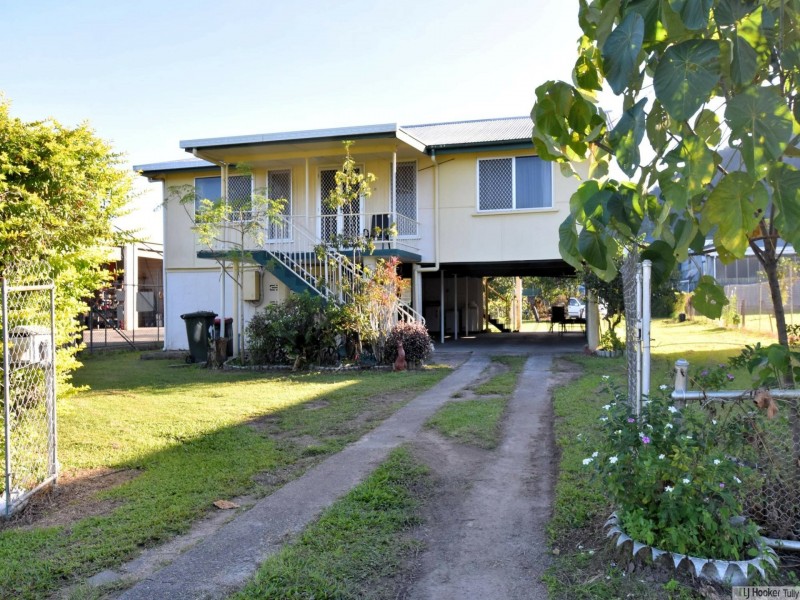 11 Murray Street, Tully QLD 4854