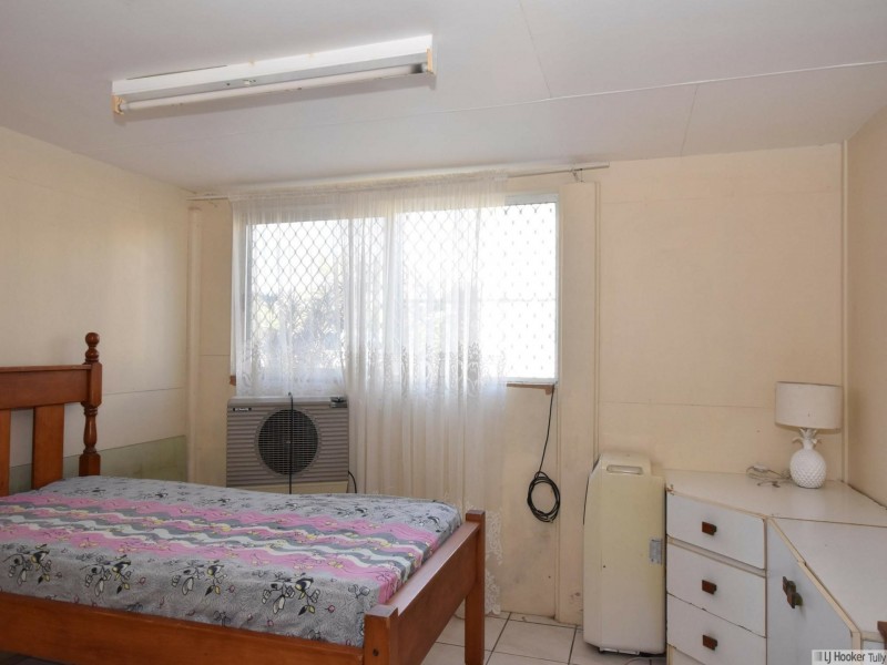 11 Murray Street, Tully QLD 4854