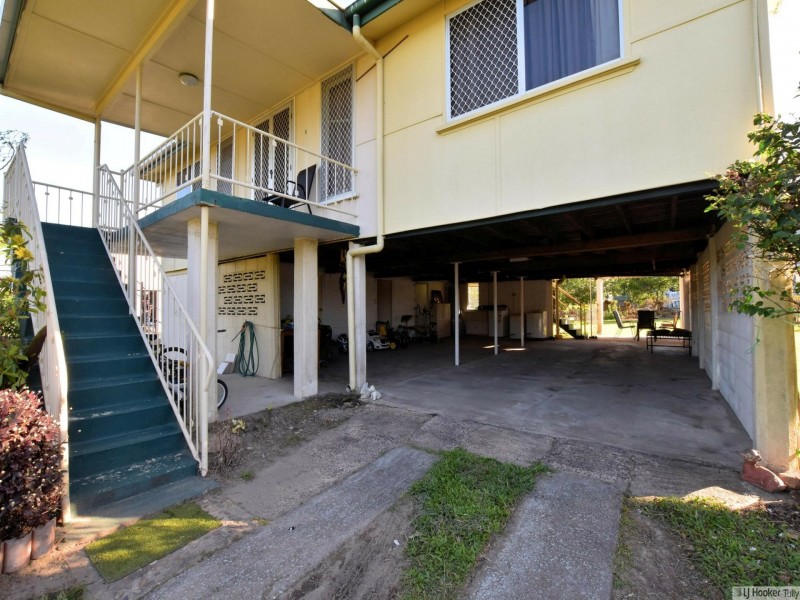 11 Murray Street, Tully QLD 4854