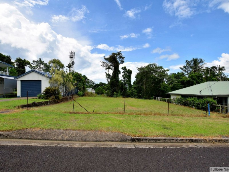 14 Parmeter Street, Tully QLD 4854
