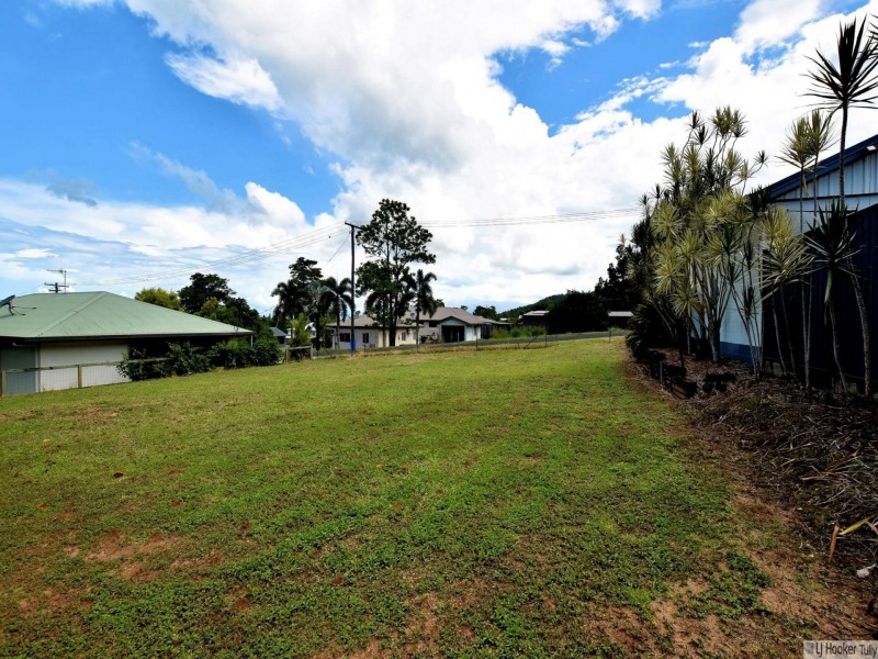 14 Parmeter Street, Tully QLD 4854