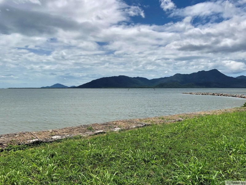 117 Keith Williams Drive, Cardwell QLD 4849