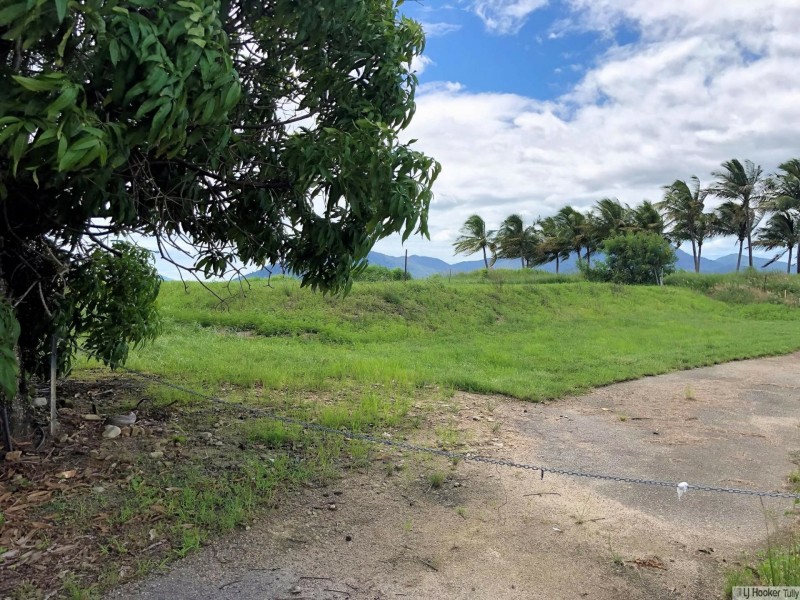 117 Keith Williams Drive, Cardwell QLD 4849