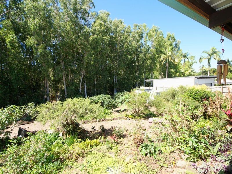 8 Dunkalli Cresent, Wongaling Beach QLD 4852