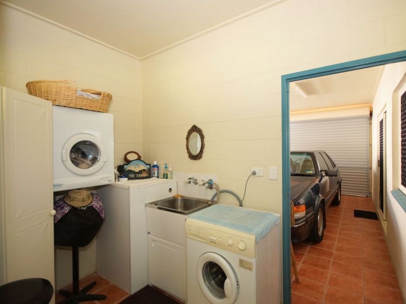 8 Dunkalli Cresent, Wongaling Beach QLD 4852