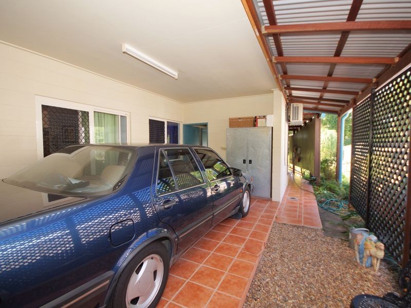 8 Dunkalli Cresent, Wongaling Beach QLD 4852