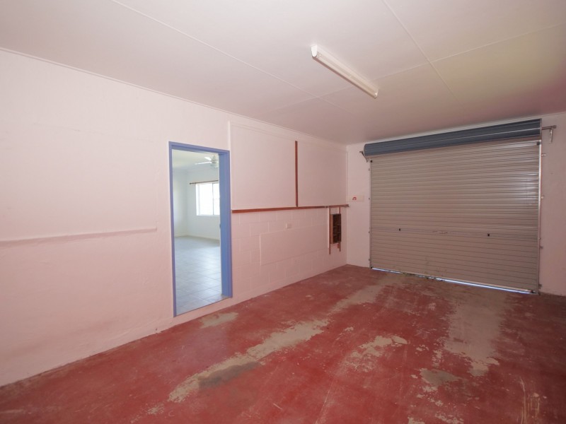 2 Costigan Street, Tully Heads QLD 4854