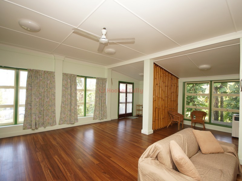 13 Plumb Street, Tully QLD 4854