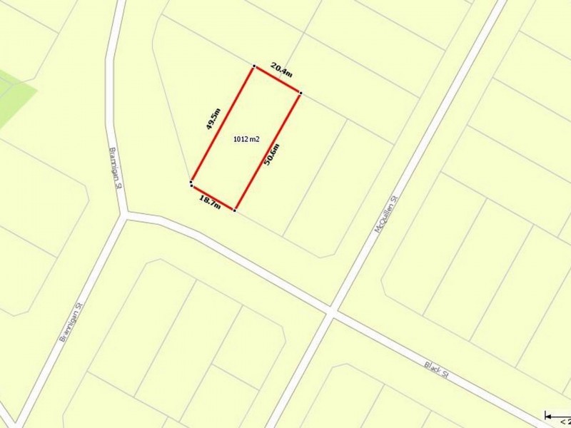 18 Black Street, Tully QLD 4854