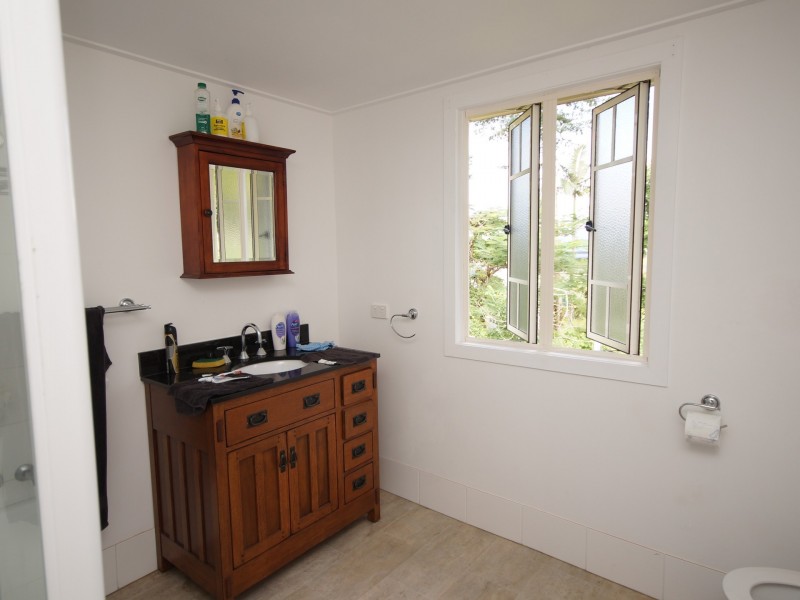 8 Brannigan Street, Tully QLD 4854