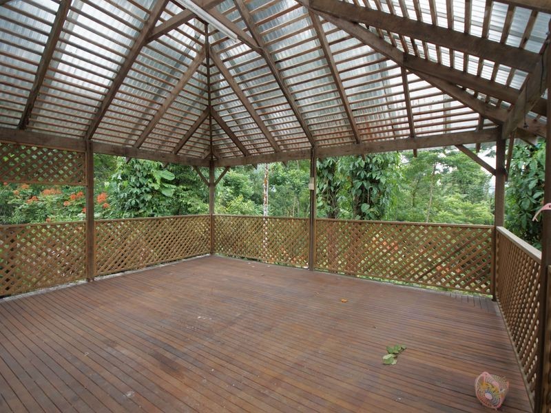 26 Hyatt Street, Tully QLD 4854