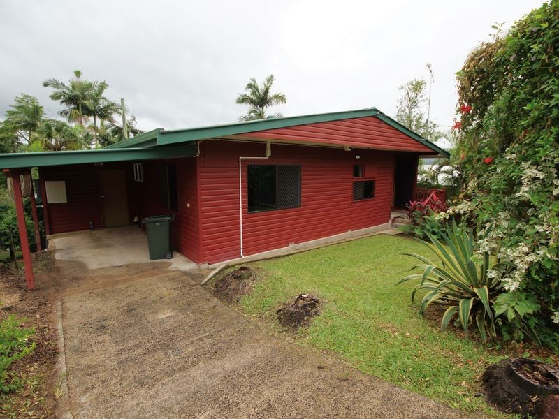 26 Hyatt Street, Tully QLD 4854